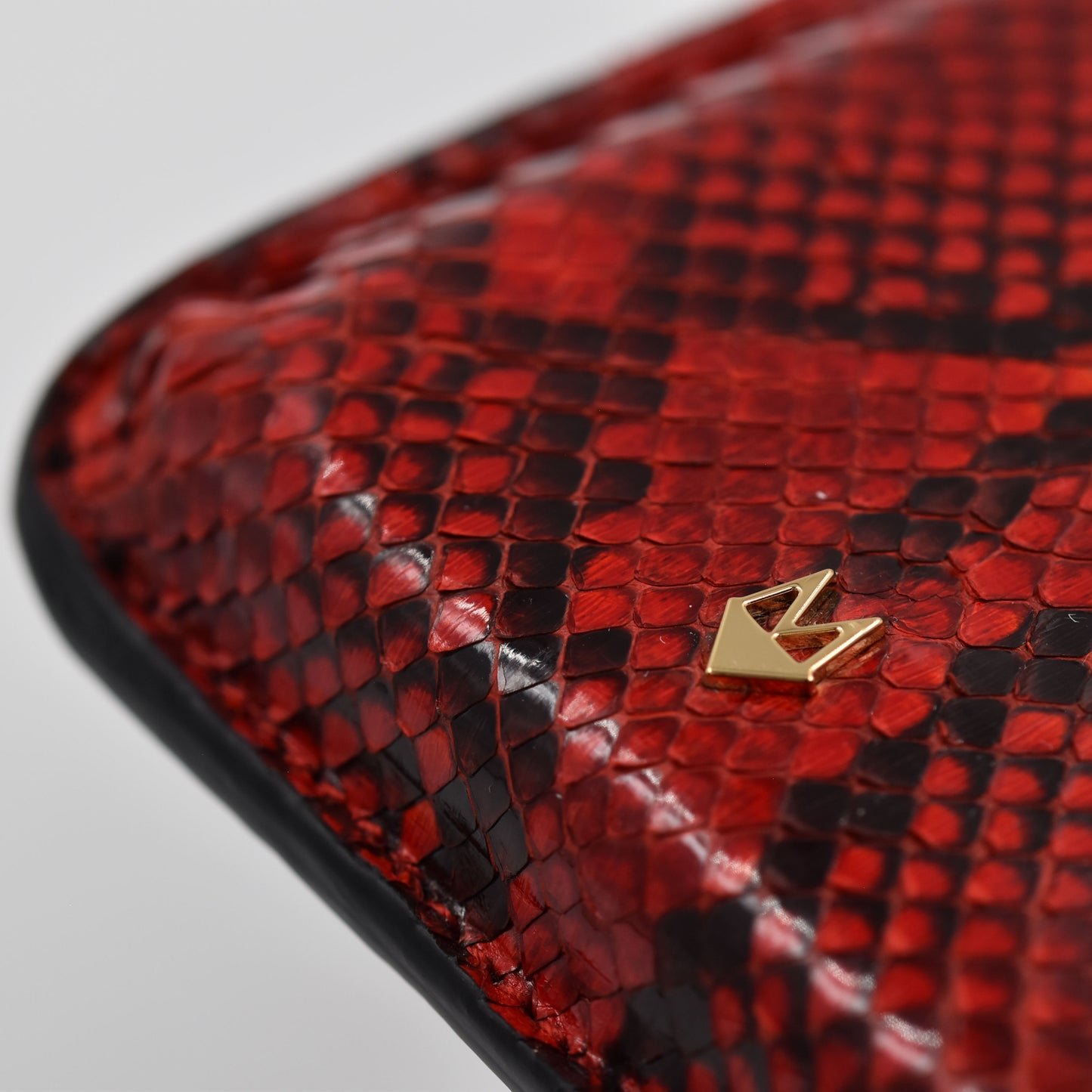 Porta Telefono a tracolla con porta carte - Custodia Smartphone in Pitone - immagine 7